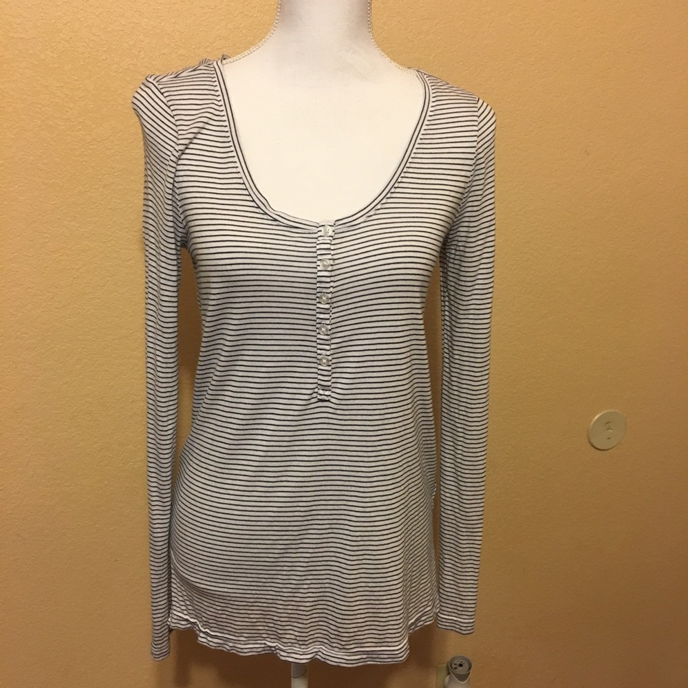 Banana Republic Stripped long sleeve button shirt